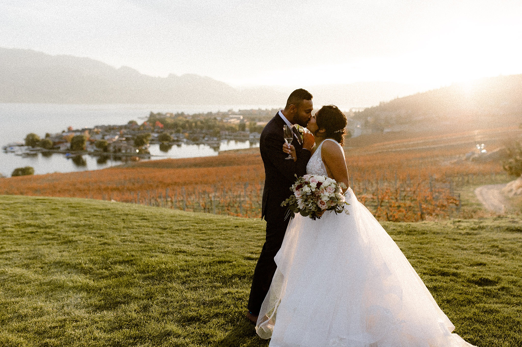 anj-and-amish_kalamoir-park-quails-gate-fall-elpopement-kelowna-okanagan-photography-90 copy